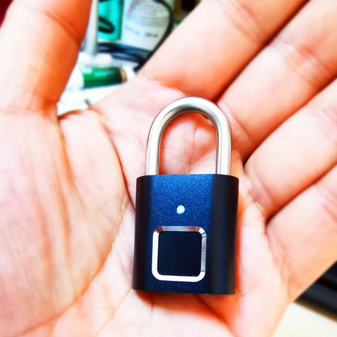 Cadeado desbloqueia com digital - Smart Lock